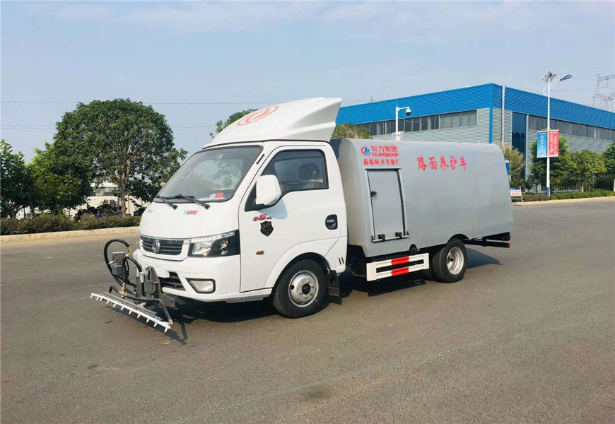 東風(fēng)途逸路面養(yǎng)護車 國六