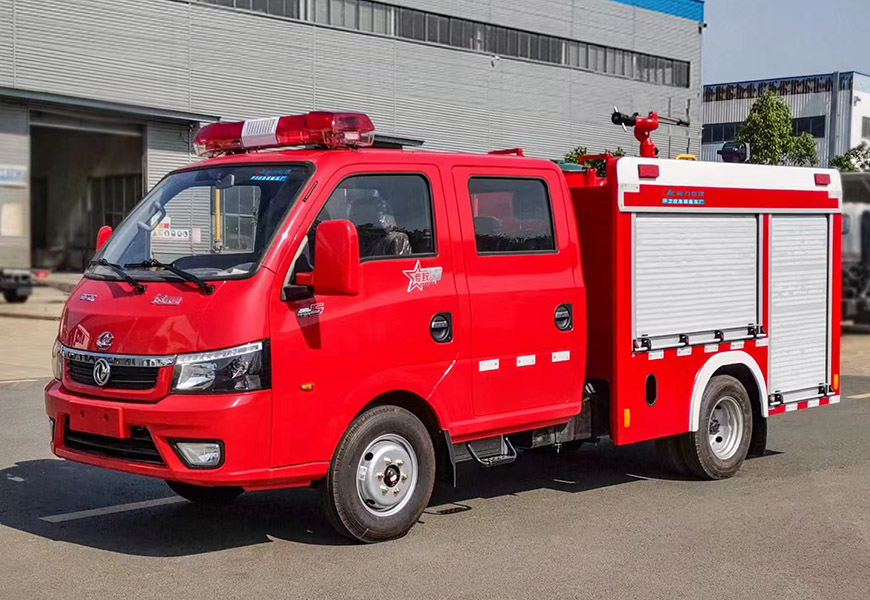 程力專汽東風(fēng)途逸藍(lán)牌水罐消防車